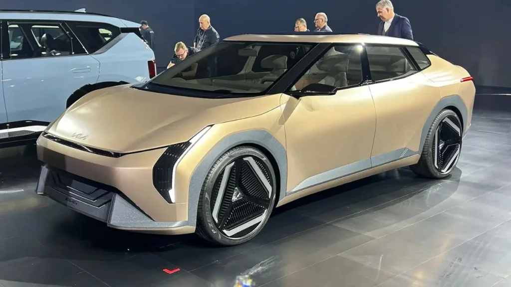Kia EV4
